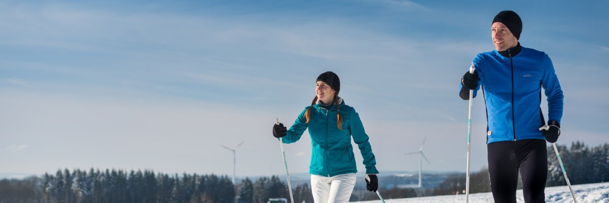 In den Wintermonaten wird die Region um die Fuchskaute zum Paradies für Wintersportler. Familien genießen besonders die sanften Hänge, ideal für Anfänger. Die Fuchskaute besticht durch ihre familiäre Atmosphäre und vielfältige Aktivitäten für jedes Alter und Können. Langlaufloipen und Rodelhänge.